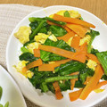 smanma's cooksnap of when they made ほうれん草と人参のふわたまさっぱり炒め.