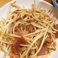 ママメイン！時々子供's cooksnap of when they made 簡単★もやし＆ベーコンのオイマヨ炒め.