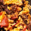 ♡mio1216♡'s cooksnap of when they made わが家の定番！牛肉とトマトのたまご炒め.
