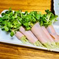 ねっちゃんっ's cooksnap of when they made 巻くだけ～かいわれの花束.