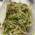 こよみ＊お料理初心者's cooksnap of when they made もやしと豆苗のレンジ蒸し.