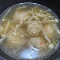 杙凪☆'s cooksnap of when they made もやし入り鶏のつみれ汁.