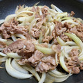 お塩と砂糖's cooksnap of when they made 豚肉と玉ねぎの甘辛炒め.