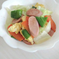 ぱふ♪'s cooksnap of when they made 魚肉ソーセージとお野菜の炒め物.