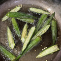 ☆にゃん＆りの☆'s cooksnap of when they made うますぎ！！オクラの素揚げ♪.