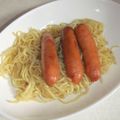 きらり流れ星's cooksnap of when they made カップ焼きそば☝ウインナー入れて豪華演出.