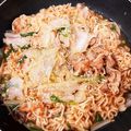 なーなちゃん's cooksnap of when they made サッポロ一番 もつ鍋風豚バラなべ.