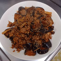 MY19830903's cooksnap of when they made 茄子とシメジと豚こまのピリ辛炒め.