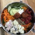 Ruriluru's cooksnap of when they made ミートボールとレタスのチーズマヨサラダ.