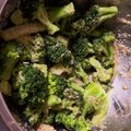 クック8M9SWP☆'s cooksnap of when they made ごまドレで♪ブロッコリーの胡麻まみれ和え.