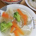 2児ママみきてぃ's cooksnap of when they made 丸鶏スープ餃子.