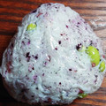 まやしゅうまま's cooksnap of when they made ゆかりとしらすと枝豆のおにぎり.
