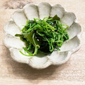 はい☆うさぎ's cooksnap of when they made 豆苗とわかめのナムル風.