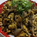 クックMJI7BP☆'s cooksnap of when they made まいたけと玉子のオイスターソース炒め.