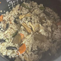 りくかいくうママ's cooksnap of when they made 筑前煮リメイク！ごろっと炊き込みご飯.