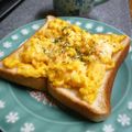 卯月のうさぎ２０１４'s cooksnap of when they made こんがり。エッグチーズトースト。.