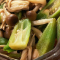 MULA's cooksnap of when they made 箸休め❀しめじとオクラの和え物.