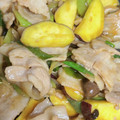 けーぴぃ＊'s cooksnap of when they made さつまいもと豚バラとネギの中華炒め.