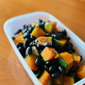 のーかのむすめ's cooksnap of when they made 黒豆煮リメイク☆かぼちゃのはとこ煮？.