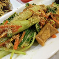 vivianj's cooksnap of when they made 副菜に☆水菜と人参と油揚げのゴマ炒め.