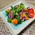 Laufen's cooksnap of when they made ドレッシングなし☆柿と生ハムのサラダ♬.