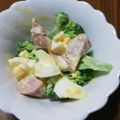 ramieru's cooksnap of when they made ソーセージとブロッコリーと卵のサラダ.