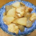 vabochan's cooksnap of when they made 鶏と大根のオイスターみそ煮込み.