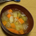 みるくじゃっきー's cooksnap of when they made セロリと人参と玉ねぎのコンソメスープ.