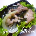 yukiはぴ's cooksnap of when they made 調味料1つで→豚肉とわかめを炒めました✿.