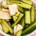 ちえ太郎5's cooksnap of when they made キュウリだけでお箸が止まらない！.