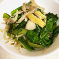 大人マルコ's cooksnap of when they made あともう一品って時に小松菜舞茸炒め.