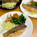 ルぴあ's cooksnap of when they made 簡単！鮭のムニエル〜ほうれん草ソテー添え.