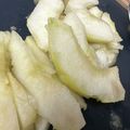 みきんどる's cooksnap of when they made ラフランス（洋梨）切り方.