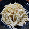 YCHキッチン's cooksnap of when they made 天かすとおかかの大根サラダ.