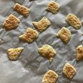 あやぼーснал's cooksnap of when they made スライスチーズで　チーズせんべい.
