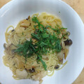 bolan185's cooksnap of when they made シメジと鶏ささみの和風パスタ.