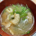 わたるんママ's cooksnap of when they made 大根 油揚げ 豆苗の味噌汁^^.