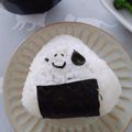 umi☆neco's cooksnap of when they made キャラ弁♡かわいいスヌーピーおにぎり♡.