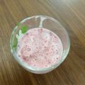 みにー2020's cooksnap of when they made 娘が大好きな苺とバナナのスムージー☆.