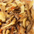 yottyʕ•ᴥ•ʔ's cooksnap of when they made 蓮根と舞茸のきんぴら♪.