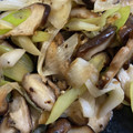 ☆さられい☆'s cooksnap of when they made 止まらないおつまみ。椎茸と葱の塩蒸し.