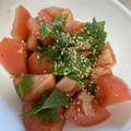 yu228's cooksnap of when they made トマトと大葉の簡単マリネ.
