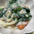 デコレ's cooksnap of when they made 簡単☆鮭とほうれん草のクリームうどん♩.