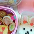 ちかﾁｬﾝ☆'s cooksnap of when they made 簡単♪うさぎちゃんおにぎり♪キャラ弁.