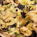 ペンギンinNY's cooksnap of when they made 簡単!レタスと海苔のサッと炒め☆大量消費.