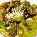 seacomet's cooksnap of when they made 朝昼夕ピーマン（丸ごと）の蒸し焼き甘酢味.
