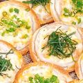 彩ごはん備忘録's cooksnap of when they made 簡単おつまみ☆余った餃子の皮で明太ピザ.