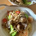 monemaruku's cooksnap of when they made 残ったアヒージョで簡単パスタ.