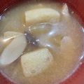 わたるんママ's cooksnap of when they made エリンギと玉葱の味噌汁.