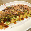 ShOkOtArO✰'s cooksnap of when they made 残ったたこ焼き粉で☆とろとろお好み焼き.